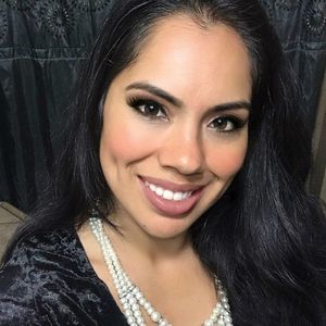 Meet your Posher, Noemi